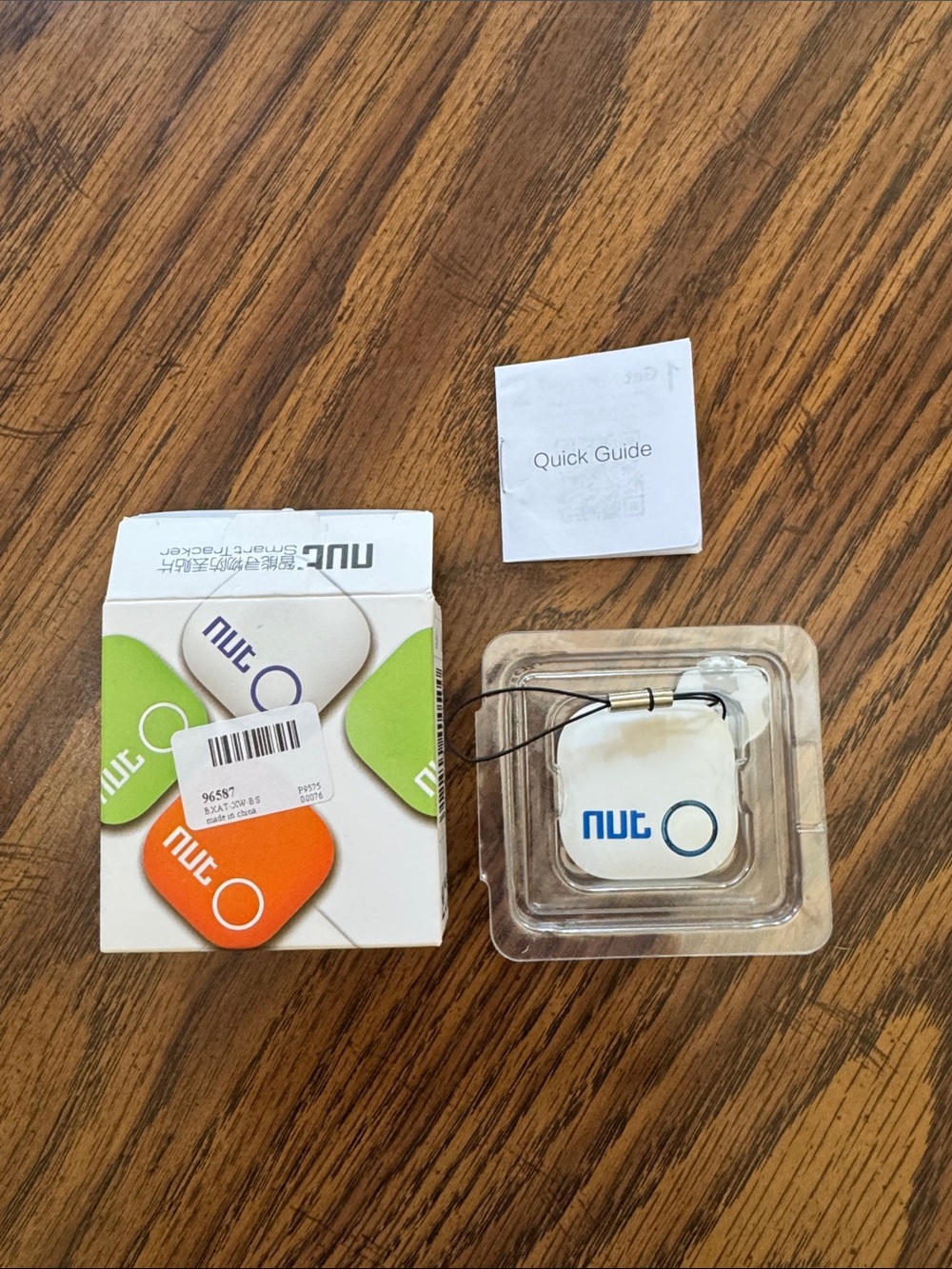 NEW Nut Bluetooth Tracker - White - attach to Key Bag Child Sports Equipment